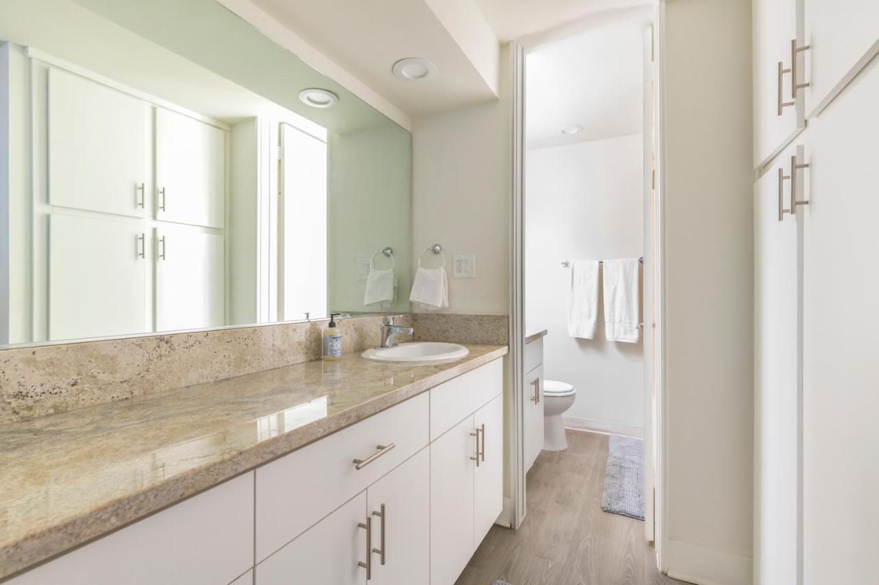 New Luxury Apartment Weho Boys Town ロサンゼルス エクステリア 写真