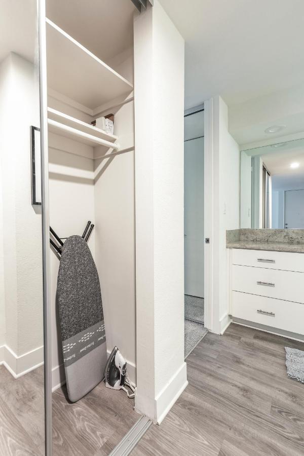 New Luxury Apartment Weho Boys Town ロサンゼルス エクステリア 写真