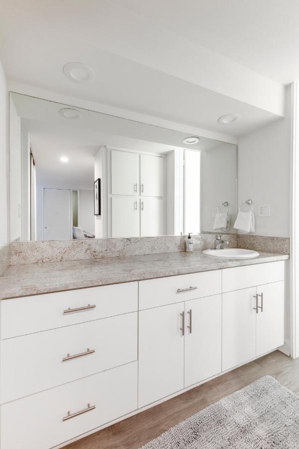 New Luxury Apartment Weho Boys Town ロサンゼルス エクステリア 写真